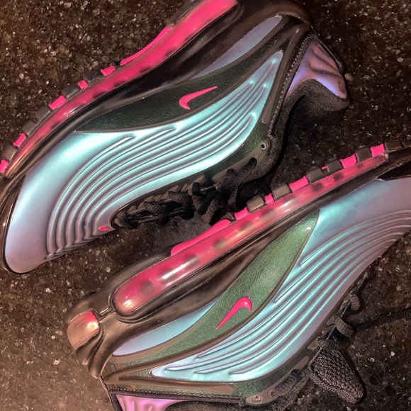 Nike womens Air Max deluxe! Size 6.5 like New!!! - Picture 3 of 5